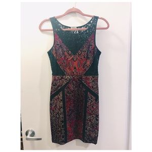 Textured Sleeveless Velvet Dress